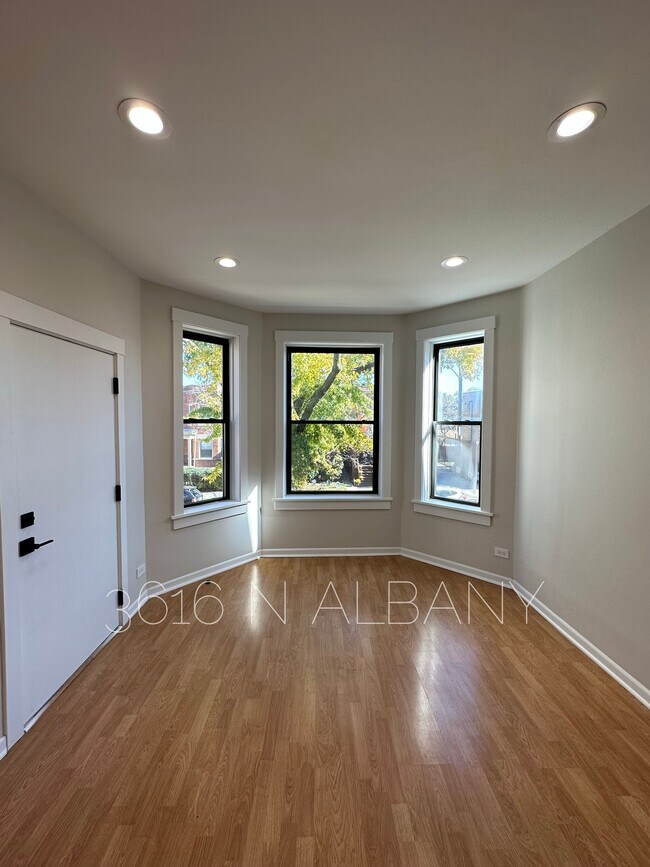 Photo - 3616 N Albany Ave Unit 2