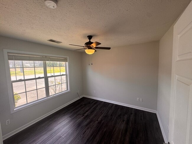 Photo - Williams Rd. Apartments Unit 112