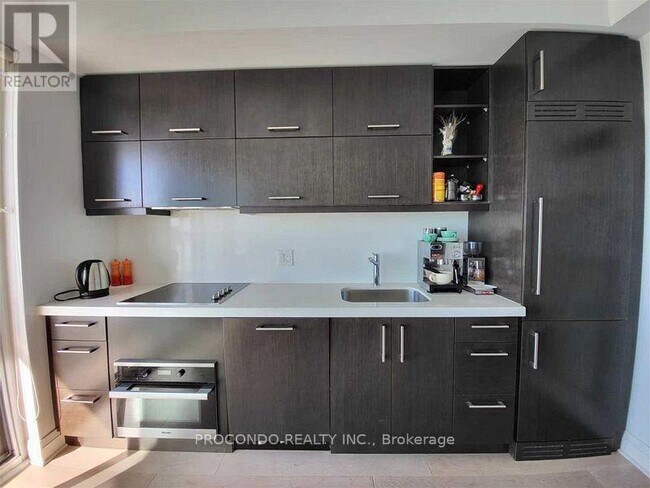 Photo - 1080 Bay St. Unit 2307