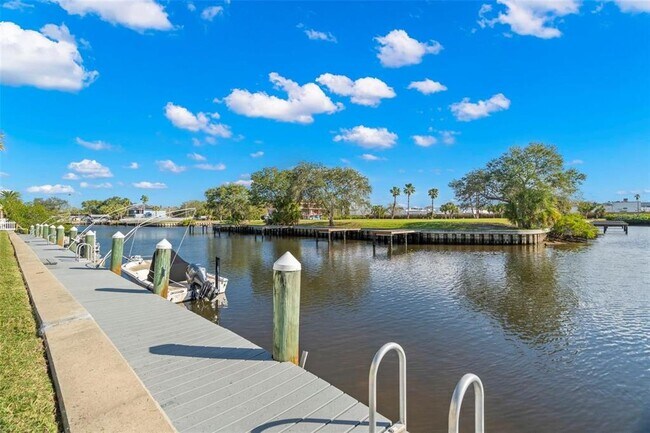 Photo - 384 Moorings Cove Dr Unit 384