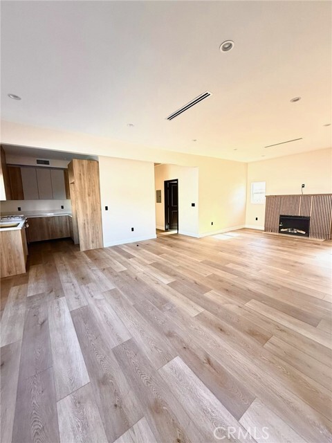Photo - 11650 Kittridge St Townhome