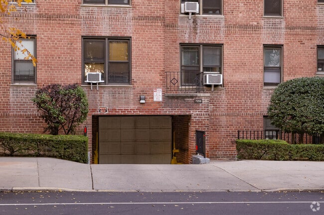 Photo - 7259-7261 Shore Rd