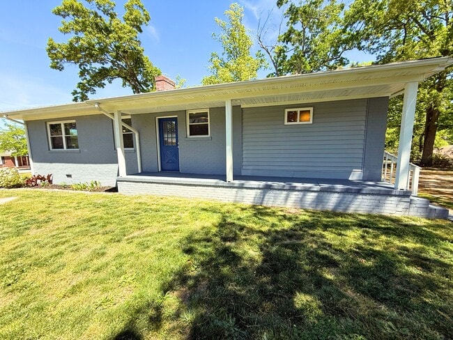 Photo - 202 Mayflower St