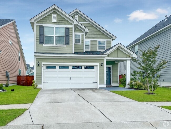 Building Photo - Fully Furnished 3 Bedroom, 2.5 Bathroom Ho... Rental