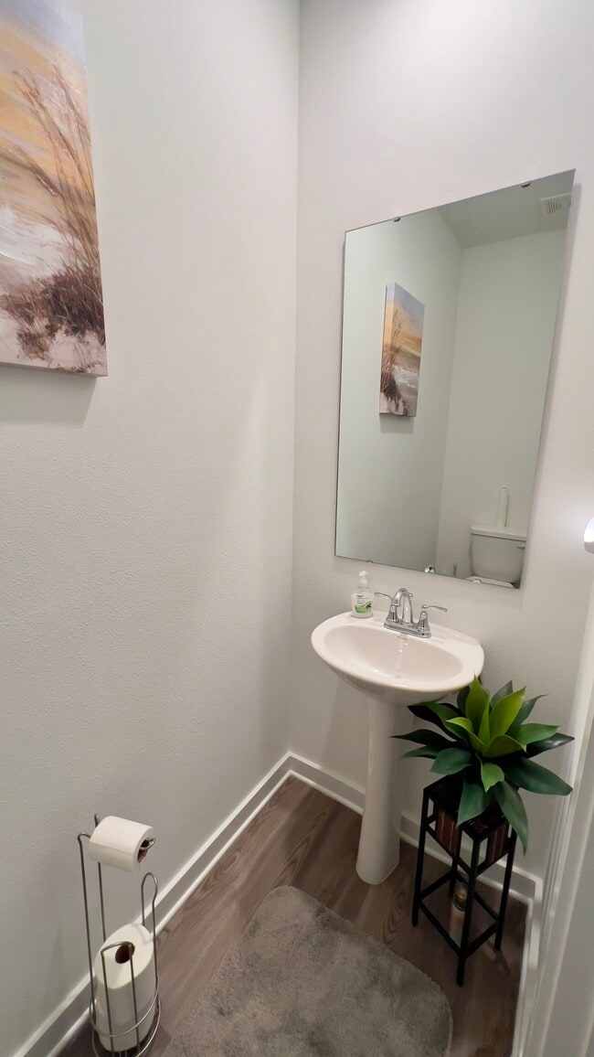 Photo - 395 N Gay Ave