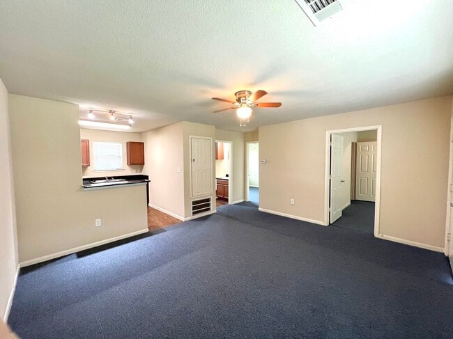 Building Photo - 2508 S Houston Ave Unit D