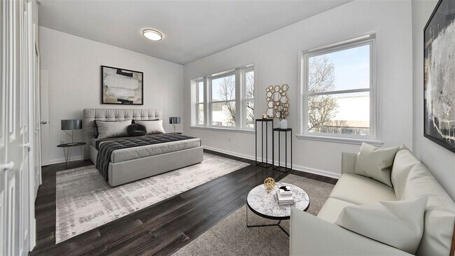 Photo - 470-472 Broadway Unit 2