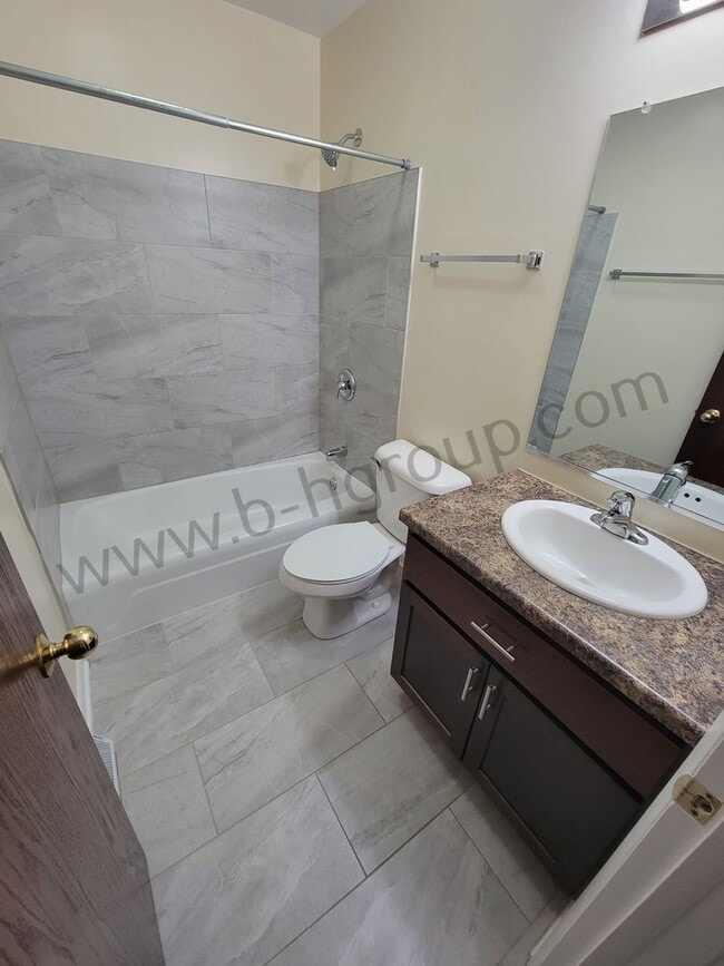 Photo - 4705 42nd Ave Unit 4709