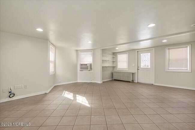 Photo - 301 Norwood Ave Unidad 1