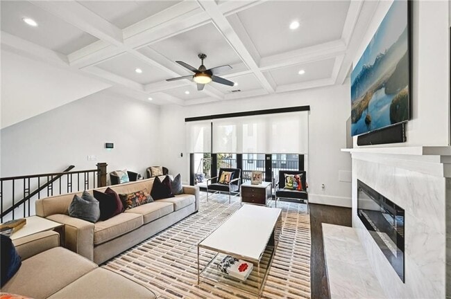 1108 Briar Cove Cir