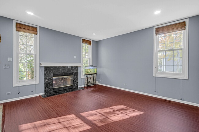 Photo - 436 W Parkside Dr