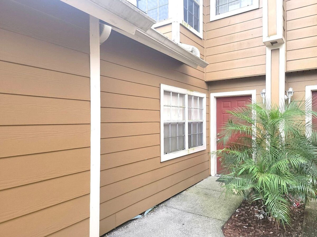 Photo - 2224 Fan Palm Dr Apartment Unit Main