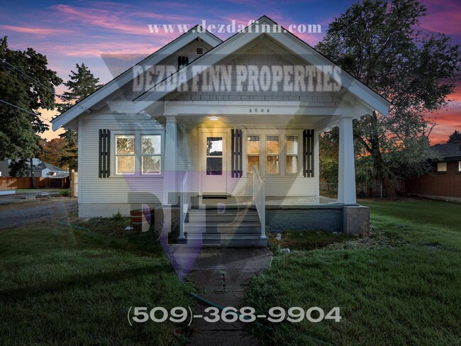 Building Photo - Delightful Bungalow near the Charming Town... Rental