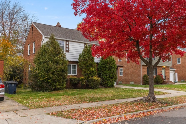 Building Photo - 4831 Edsal Dr