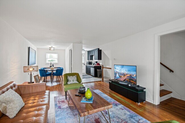 Photo - 1003 W 38th St