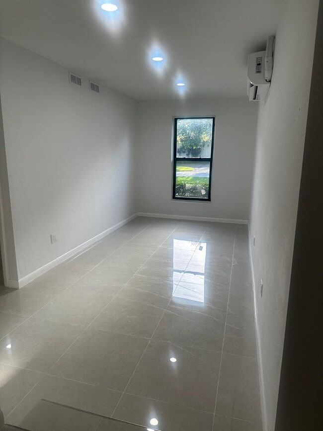 14321 SW 75th Ct Unit Residential standalone house - studio