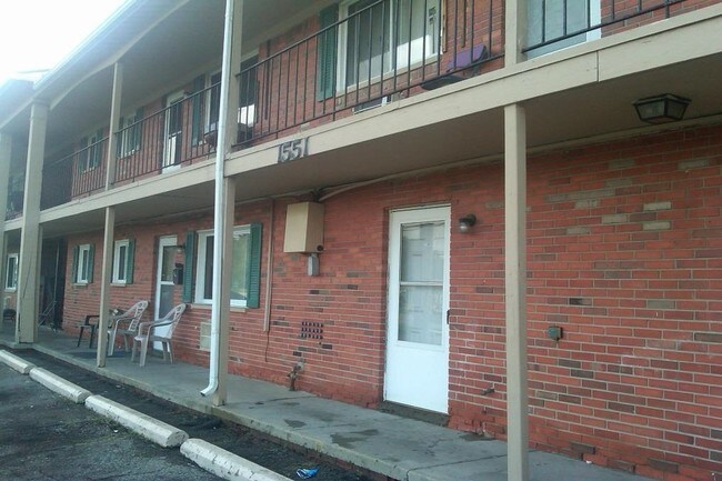 Photo - Colonial Gardens Apartments