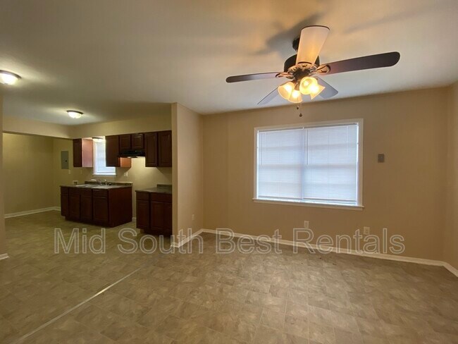 Photo - 3988 Oakshire St