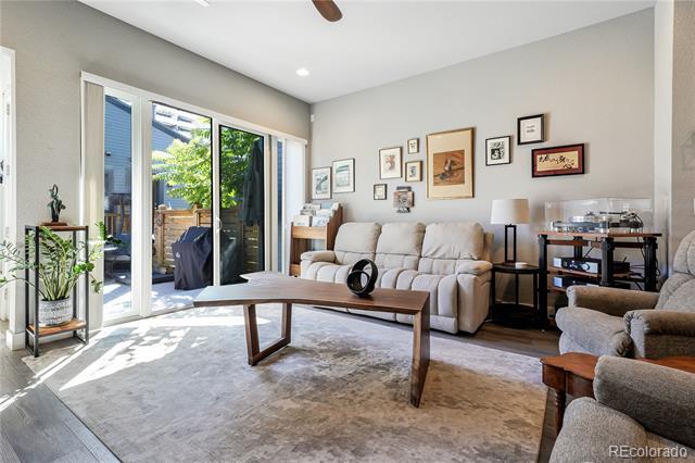 Photo - 1364 Vine St