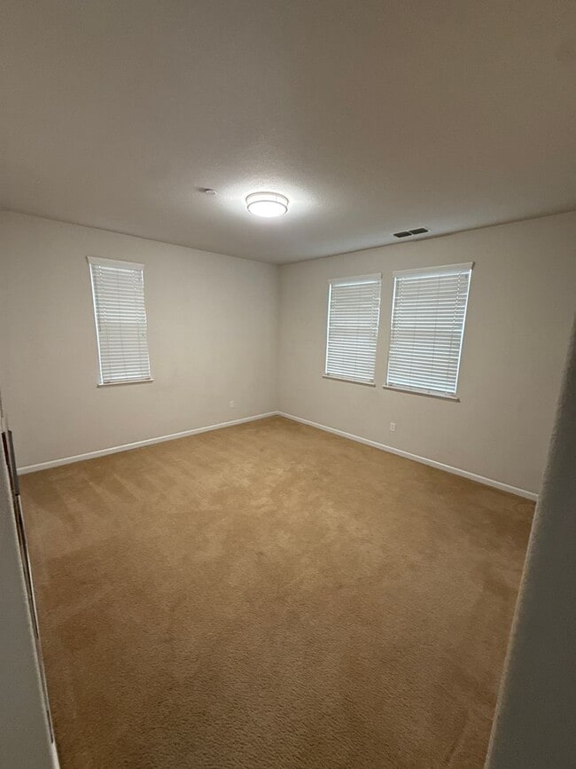 Photo - 4BR|2.5BA Townhome w/Garage|Yard| - Tenant Pays $175 monthly for WS&G