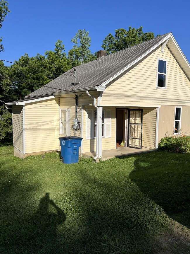 Photo - 221 Sunset Ave