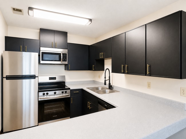 Photo - Lincoln School Apartments