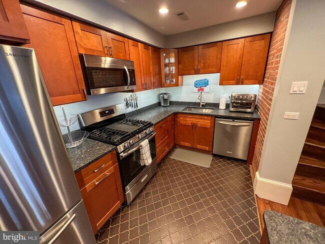 Photo - 604 S 12th St