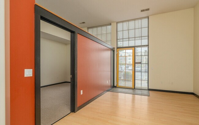 Photo - 6 North Apartments