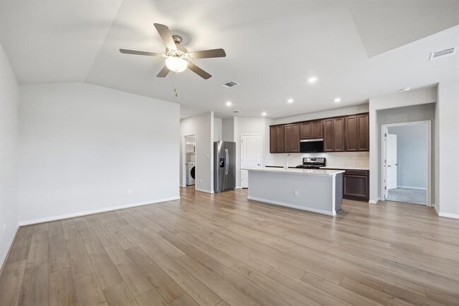 Photo - 809 Russet Rock Dr