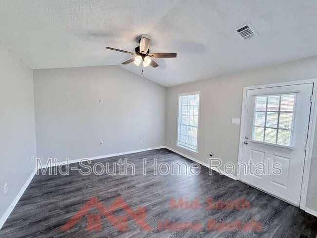 Photo - 6419 Ashton Rd