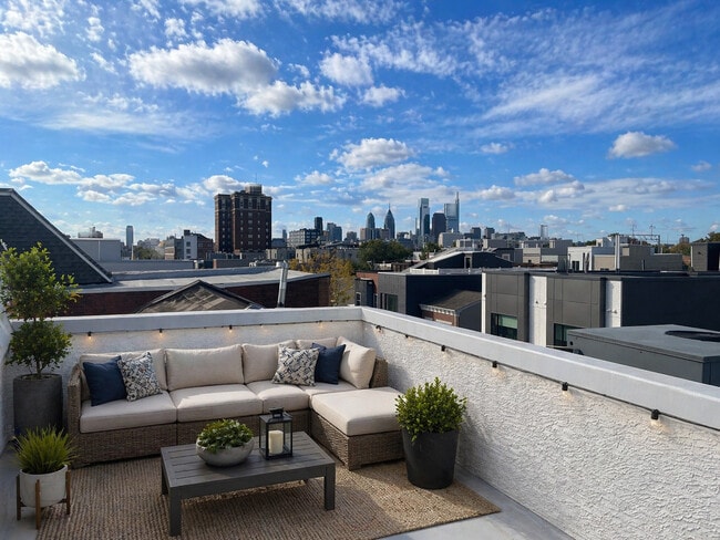 Building Photo - 1439 N Franklin St