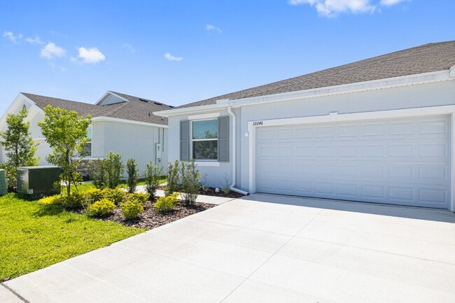 Building Photo - "WoodCreek Charming 3-Bed, 2-Bath Home with Granite Countertops and Screen in back porch on Bendi...