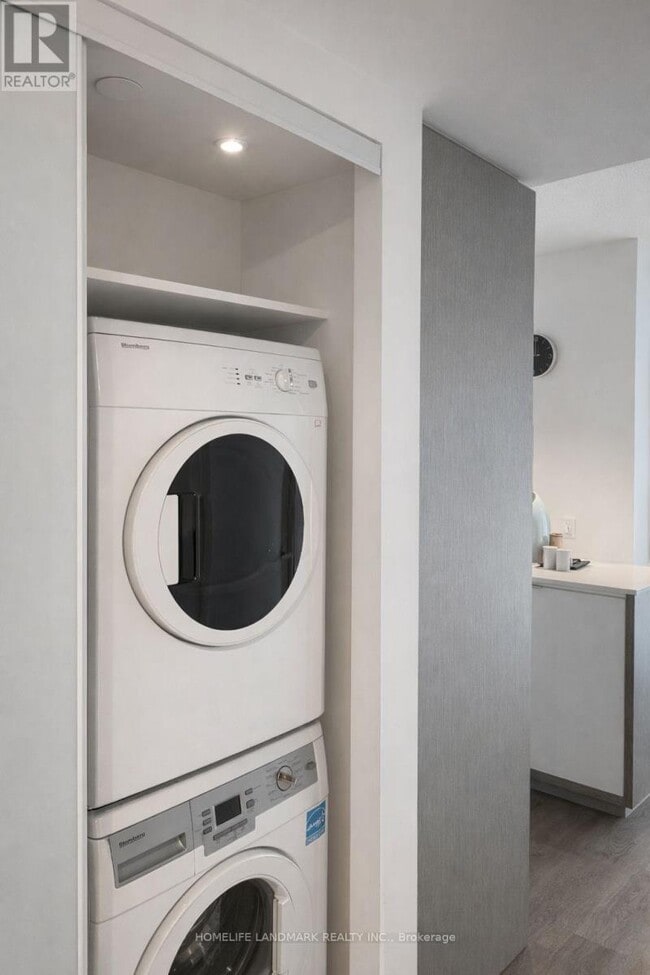 Photo - 88 Harbour St Unit 2010