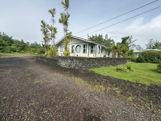 Building Photo - 15-1672-1672 Beach Rd