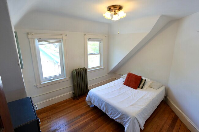 Photo - 124 Forest St Unit 3