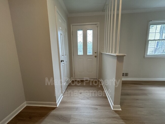 Photo - 2538 Sedgewick Pl