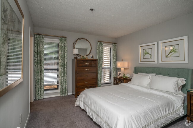 2BR, 2.5BA - 1,050SF - Primary Bedroom
