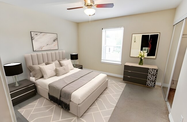 Photo - Country Club Manor