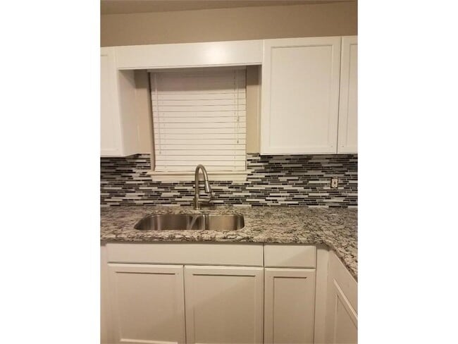 Photo - 3192 Osborne Rd NE