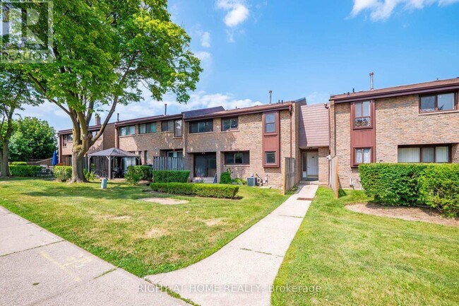 Photo - 2605 Woodchester Dr