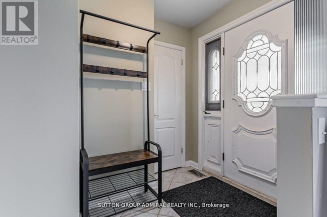 Photo - 102 Cornwall Rd