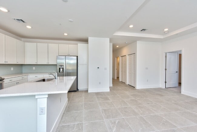 Photo - 3 BEDROM 3 BATH TOWNHOUSE IN VILLA MAR BON... Unit 201