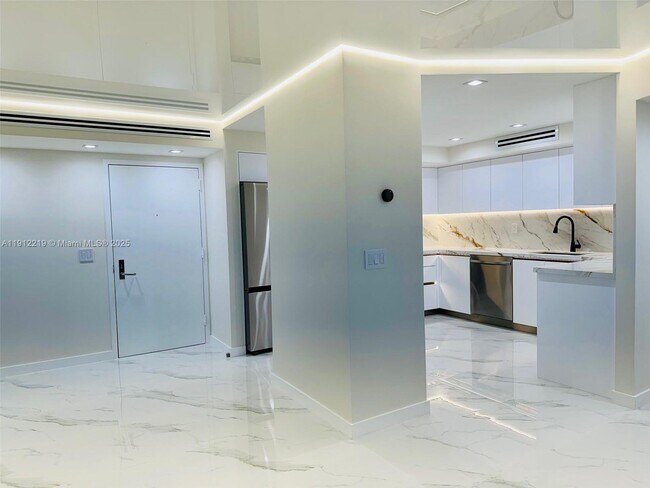 Photo - 3500 Mystic Pointe Dr Unit 1107