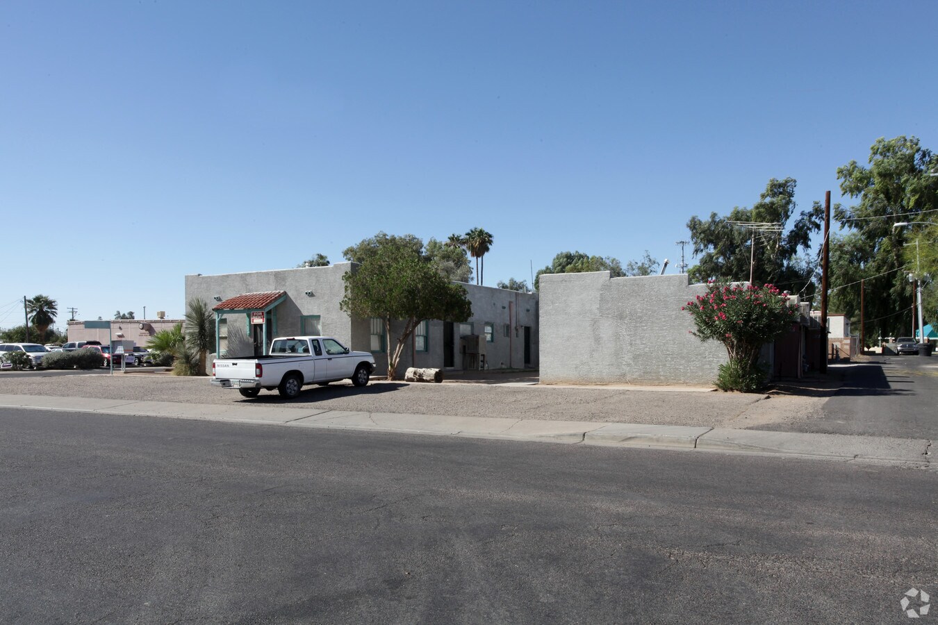 Photo - 601 N Cameron Ave