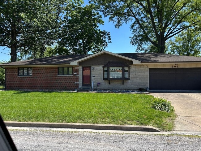 Photo - 604 W Van Buren St