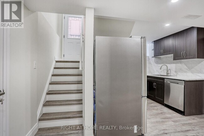 Photo - 37 Brockman Crescent
