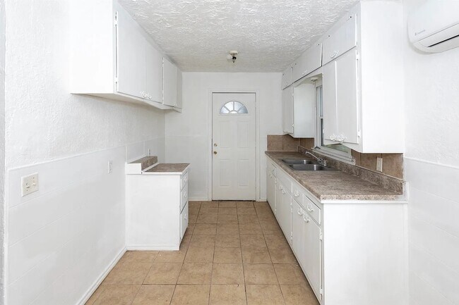 Photo - 1326 N 7th St