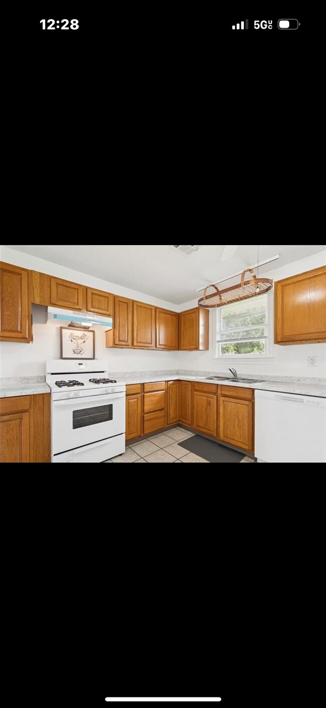 Photo - 347 Olive Dr