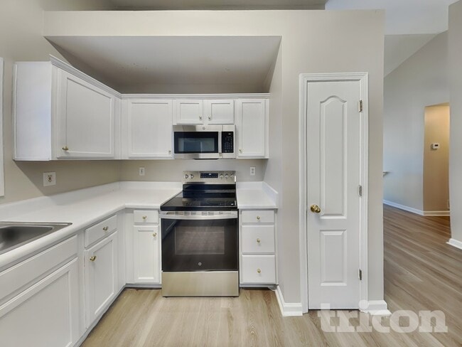 Photo - 2979 Rolling Ln