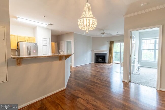 Building Photo - 5142 Brittney Elyse Cir Unit J